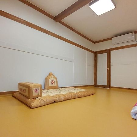 Bukchon Hyosunjae Guesthouse Сеул Экстерьер фото