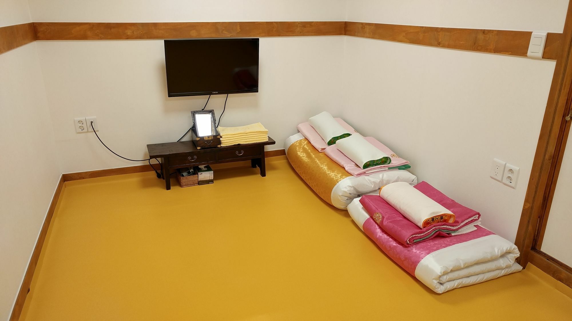 Bukchon Hyosunjae Guesthouse Сеул Экстерьер фото