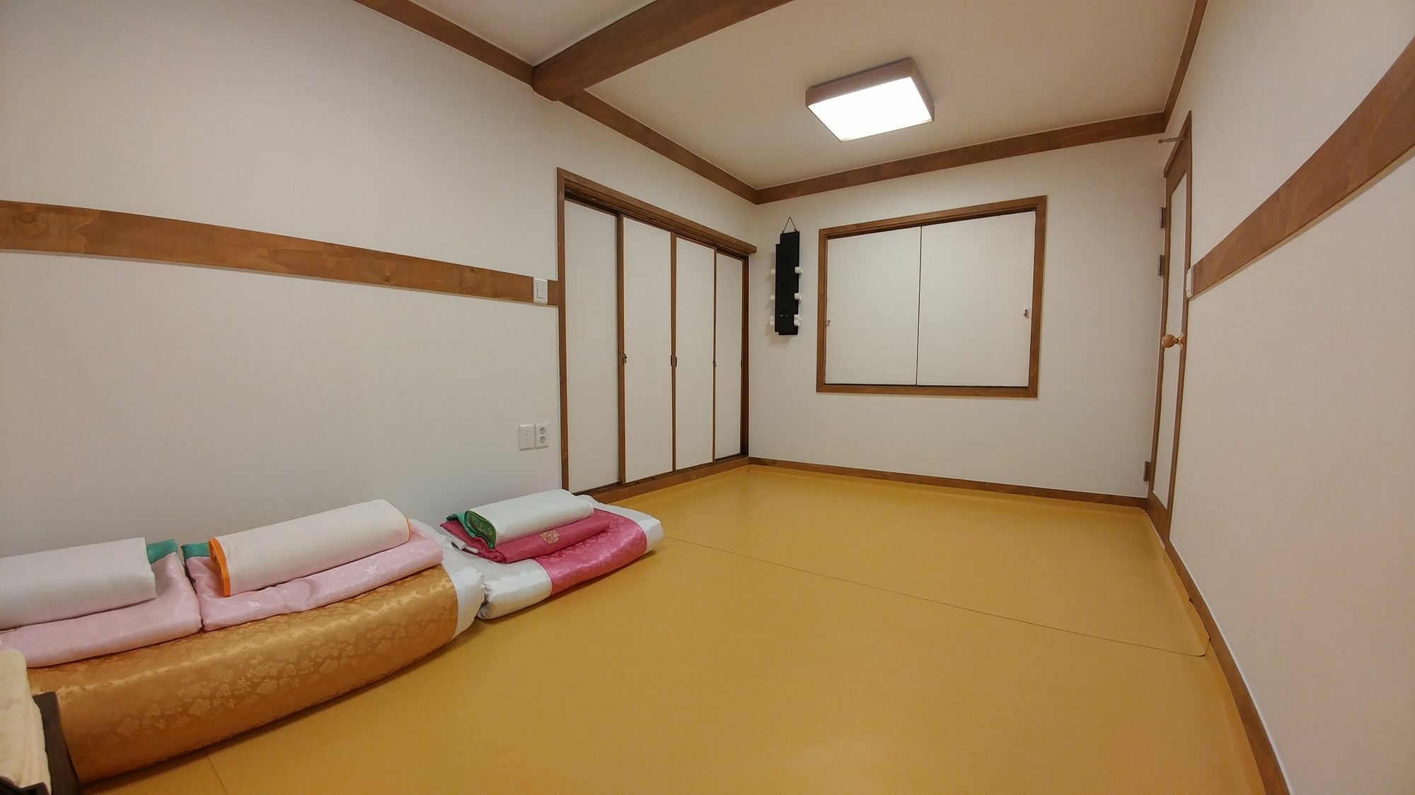 Bukchon Hyosunjae Guesthouse Сеул Экстерьер фото