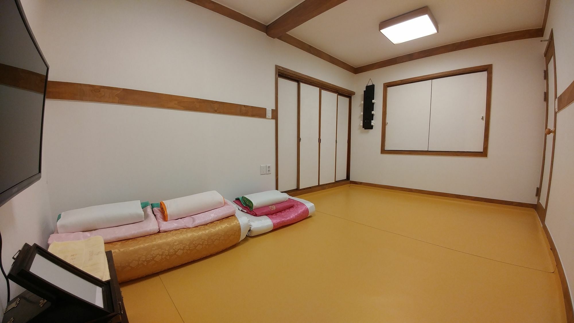 Bukchon Hyosunjae Guesthouse Сеул Экстерьер фото